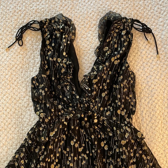 DEREK LAM 10 CROSBY Sleeveless V-Neck Metallic Ruffle Top - Picture 8 of 12